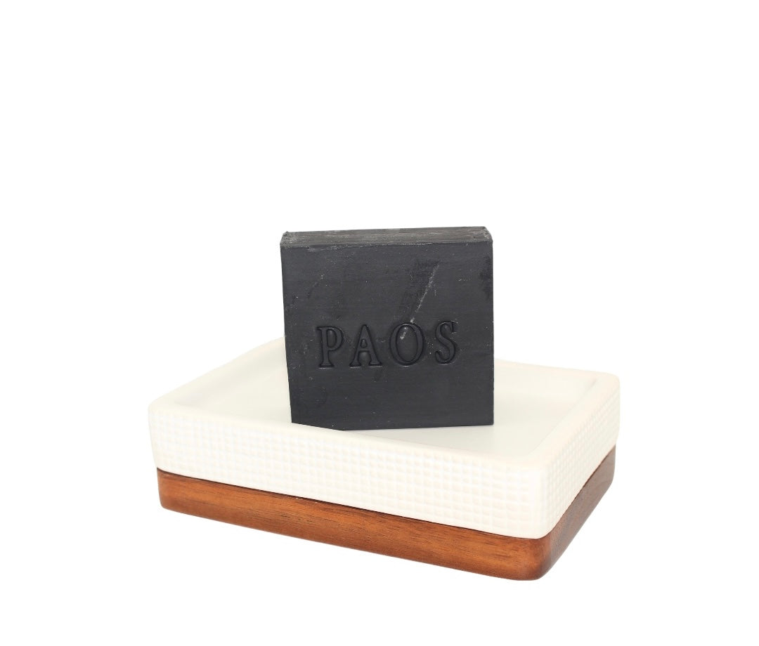 Aktivkohle Seife auf Seifenschale