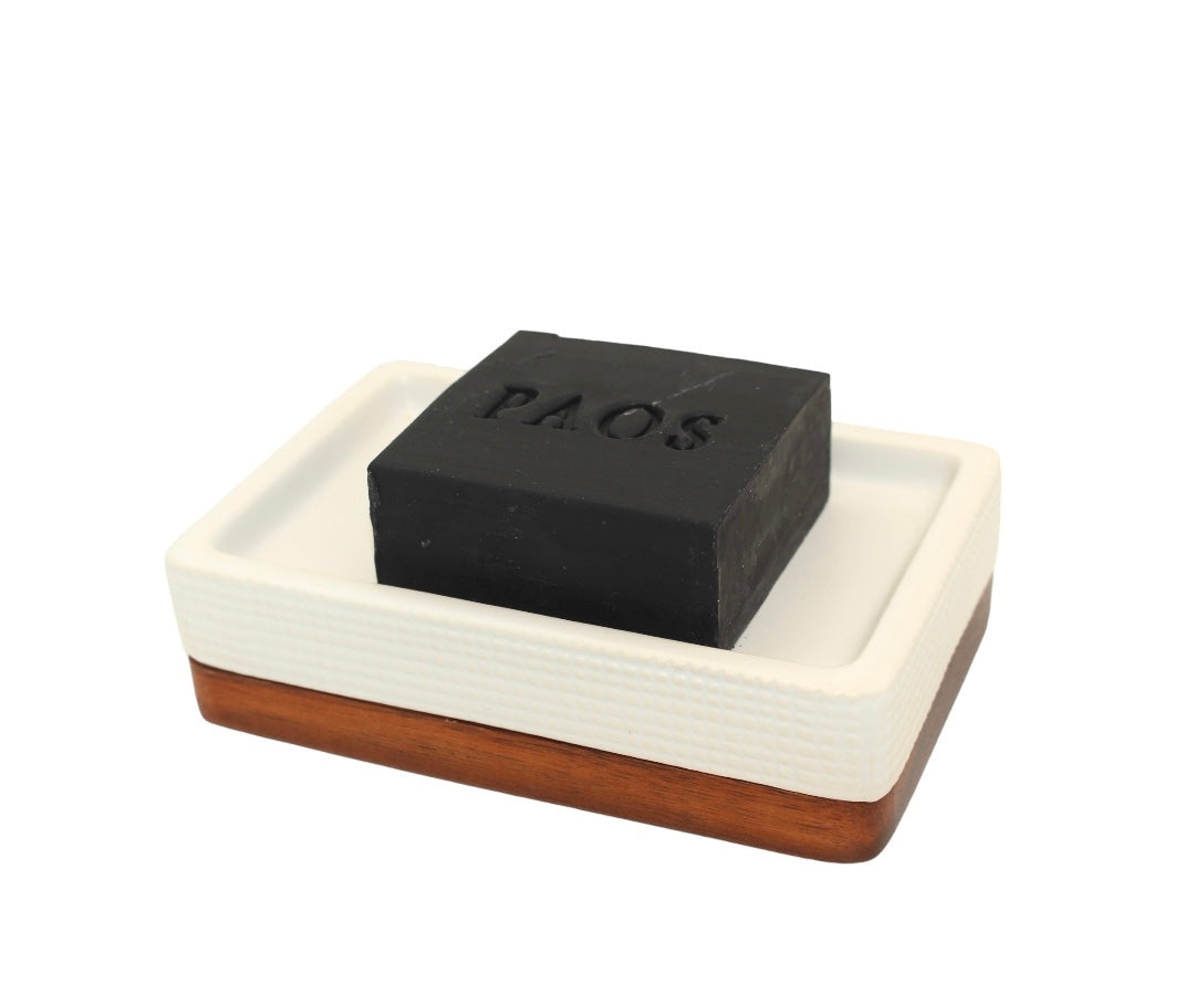 Aktivkohle Seife auf Seifenschale